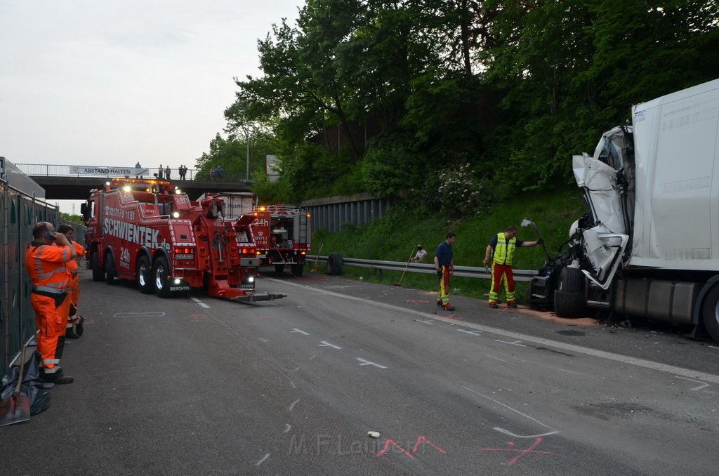 Wieder schwerer VU A 1 Rich Saarbruecken vorm AK Leverkusen P2503.JPG - Miklos Laubert